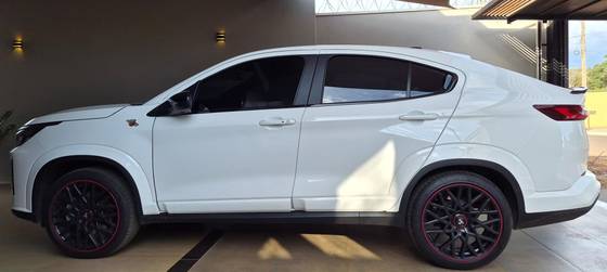 FIAT FASTBACK 1.3 TURBO 270 FLEX ABARTH AT6 FIAT FASTBACK 1.3 TURBO 270 FLEX ABARTH AT6